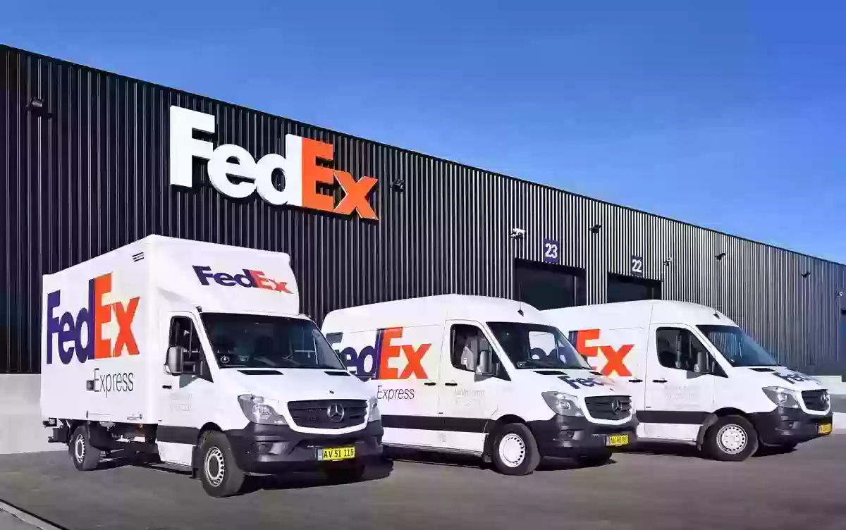 رقم شركة fedex للشحن 1445 رقم فيدكس