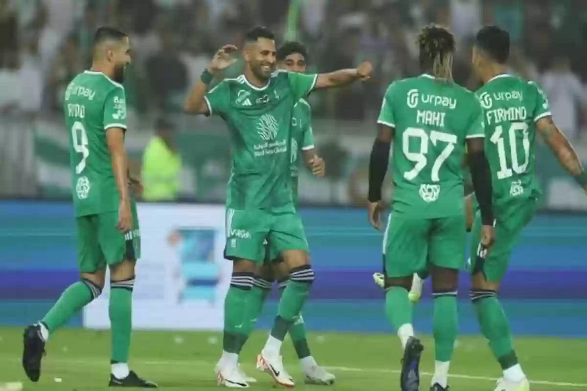 مدافع ياباني جديد يقترب من الأهلي السعودي في الصيف