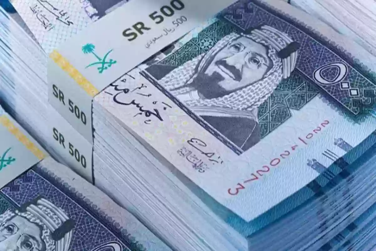 قصة شخص سرق منه 100 ألف ريال سعودي بسبب نجله الصغير